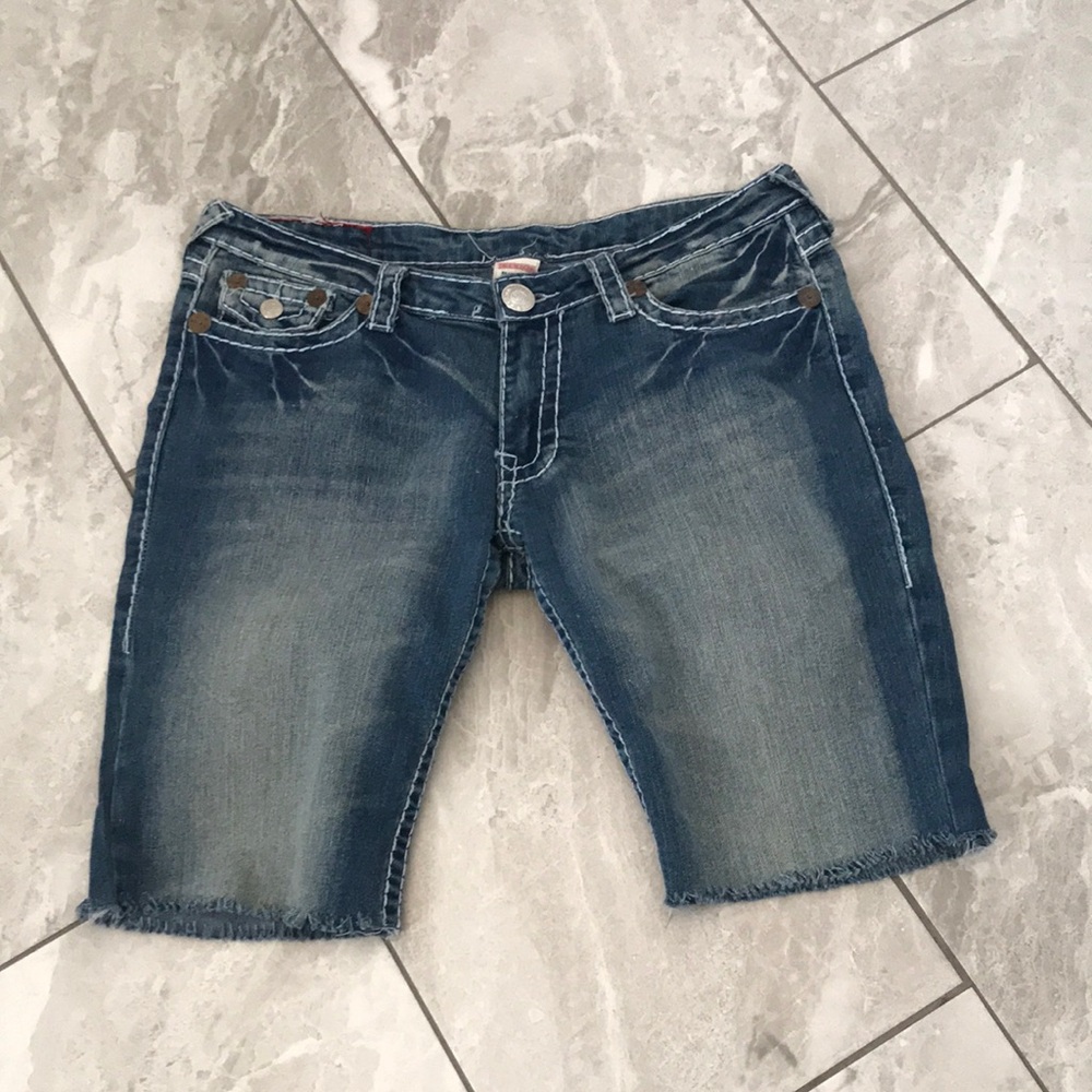 TRUE RELIGION Mens Customized Jean Bermuda Shorts | 32